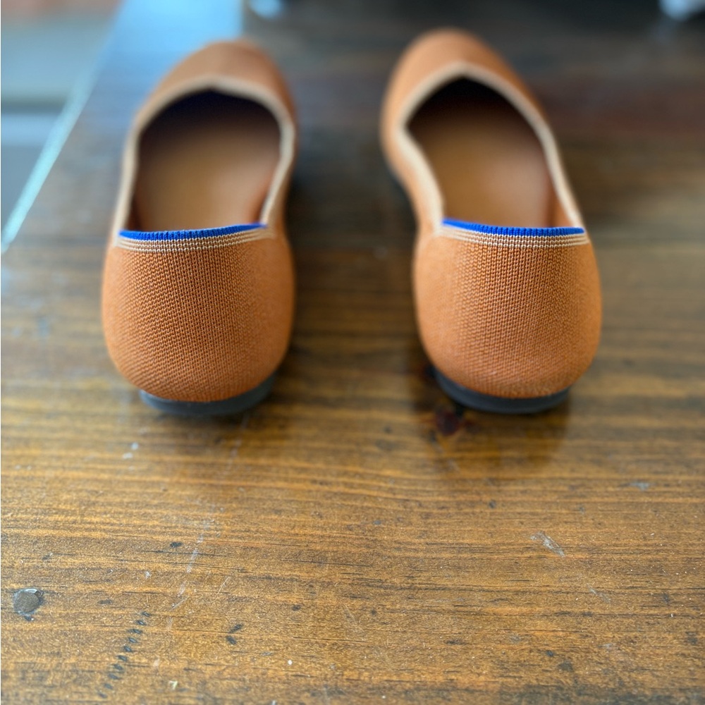 Rothys Round Toe Fawn Flats - Tan Brown Size 9 - Like New - Picture 6 of 7